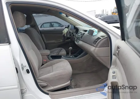 2003 Toyota Camry Le z USA, uszkodzony, nr VIN 4T1BE32K43U158134